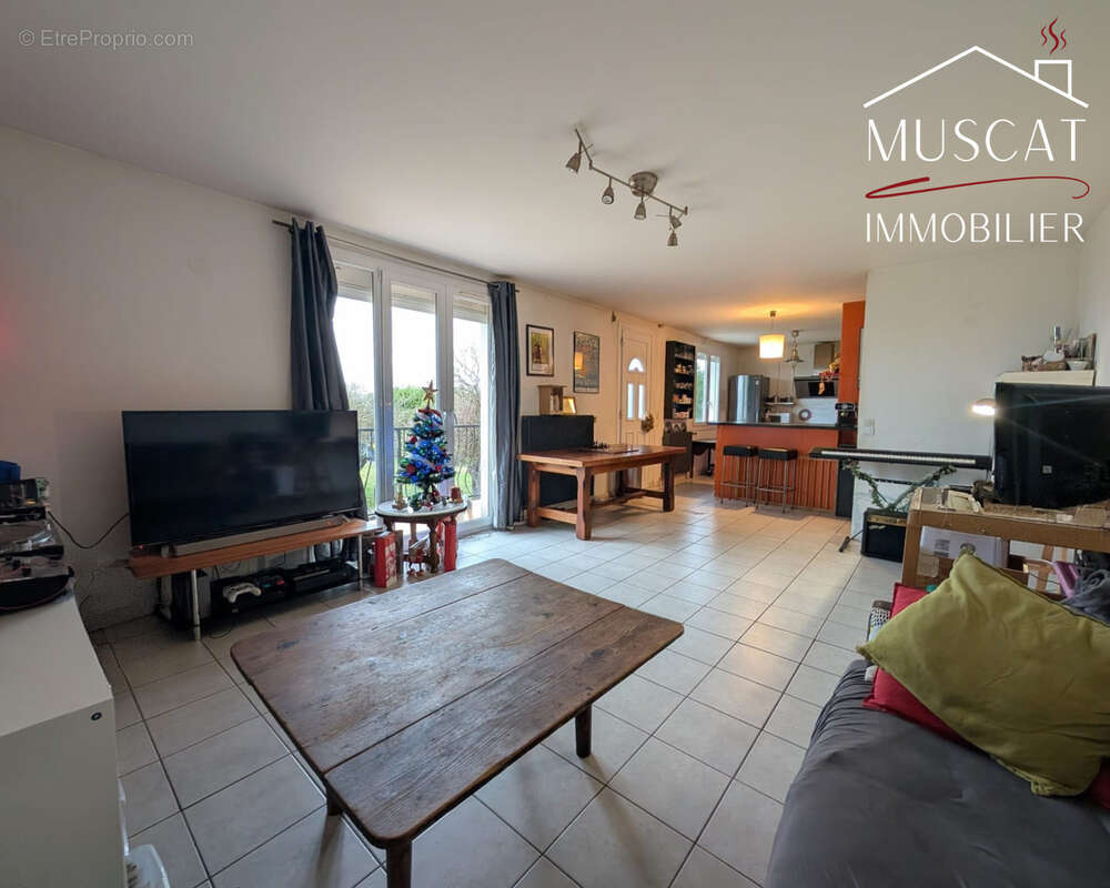 Maison à DIEMOZ