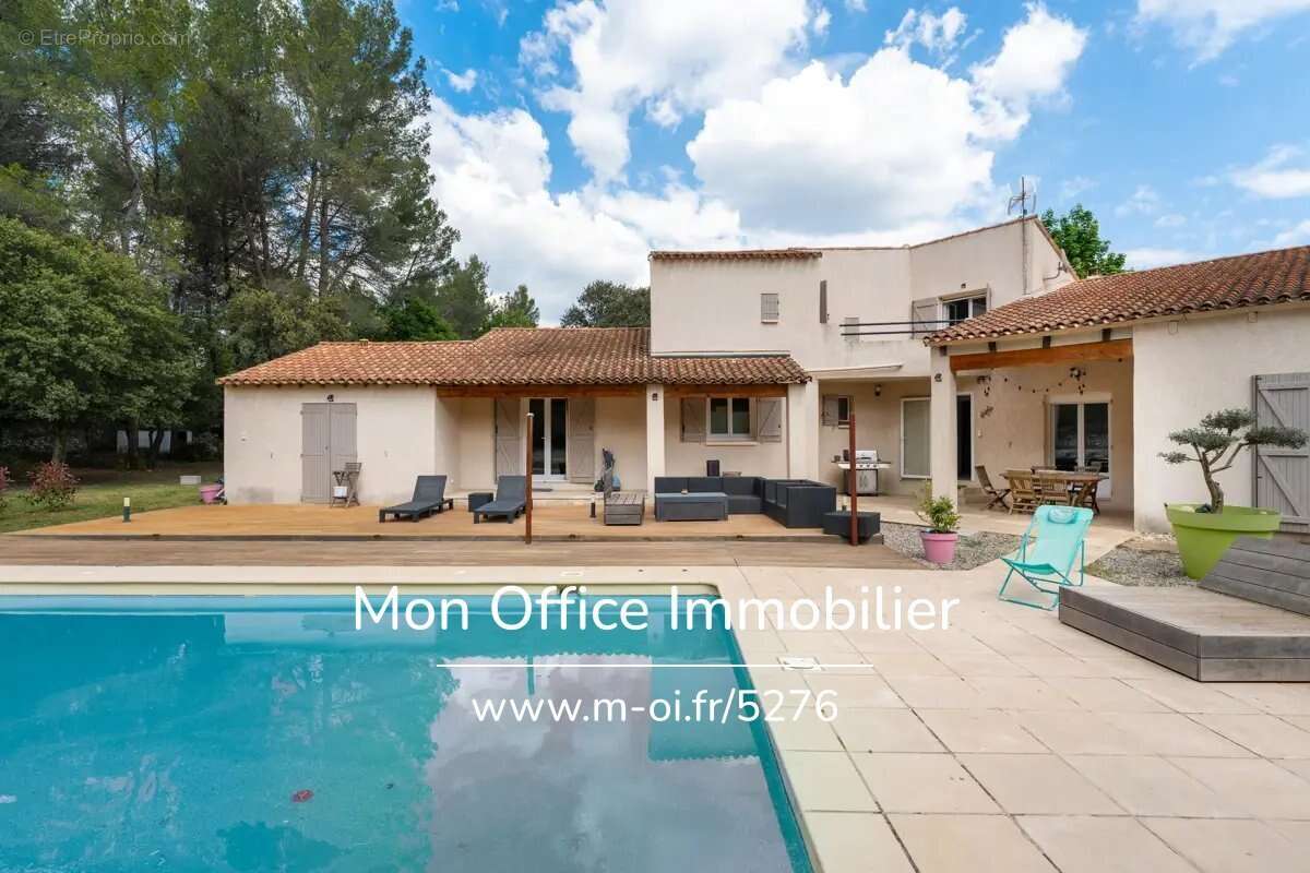 Maison à PEYROLLES-EN-PROVENCE