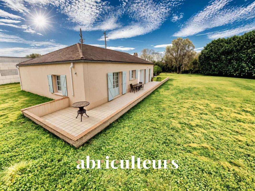 Terrain à PONT-SAINT-MARTIN