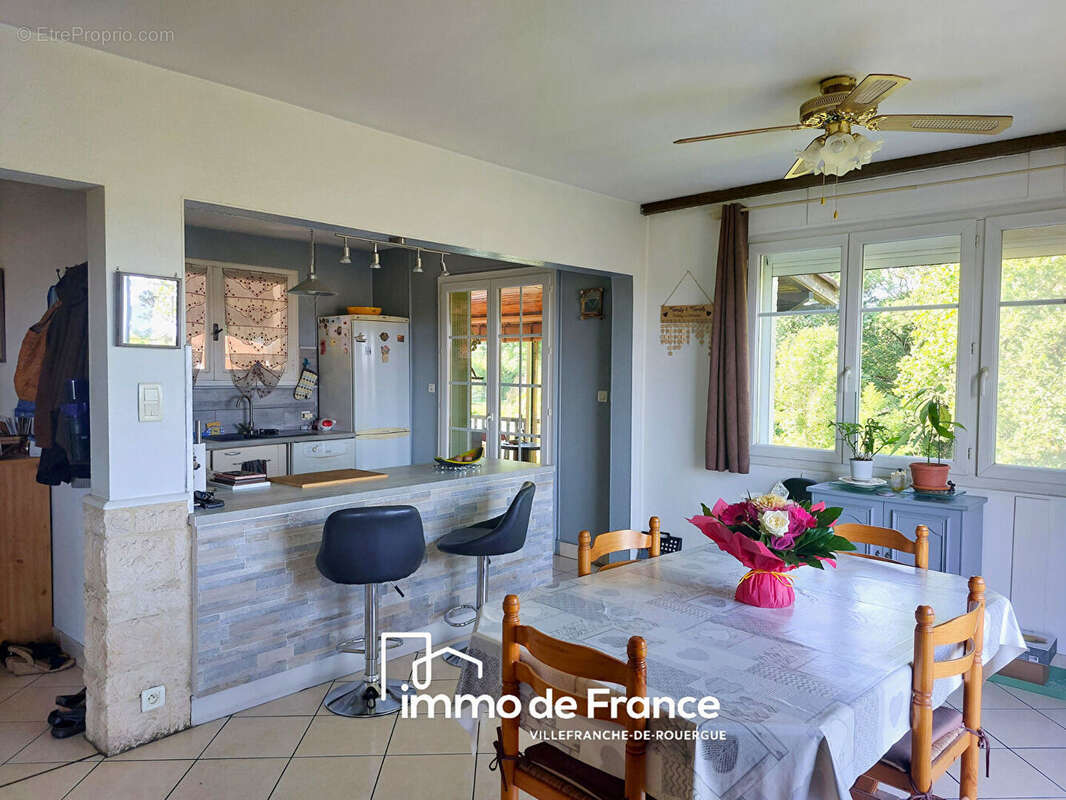 Maison 112 m²  T3/4 avec sous-sol et studio aménagé - photo 3