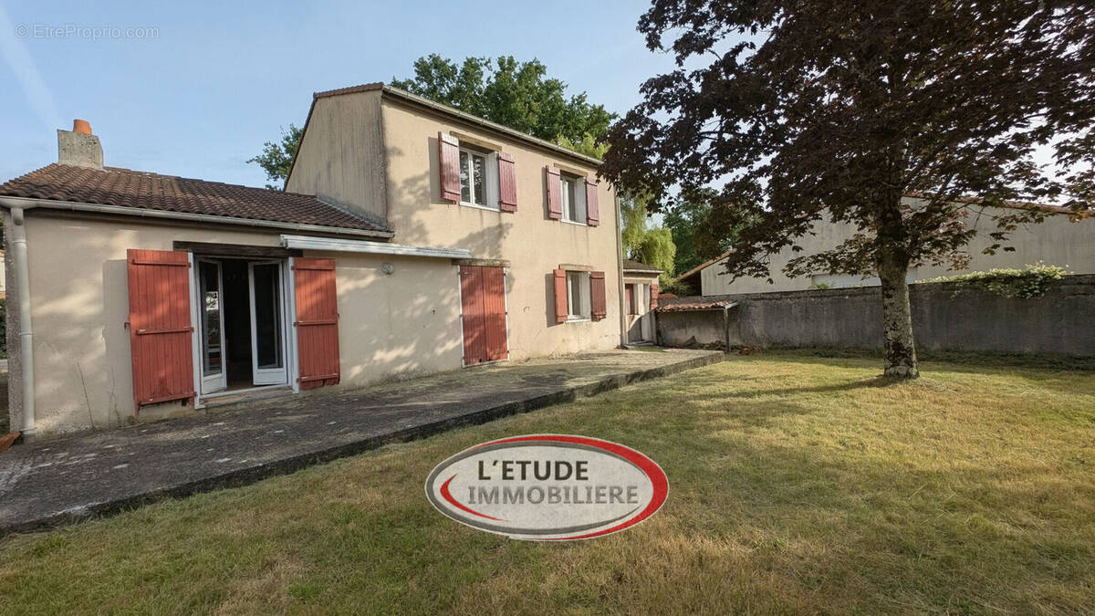 Photo 1 - Maison à HAUTE-GOULAINE