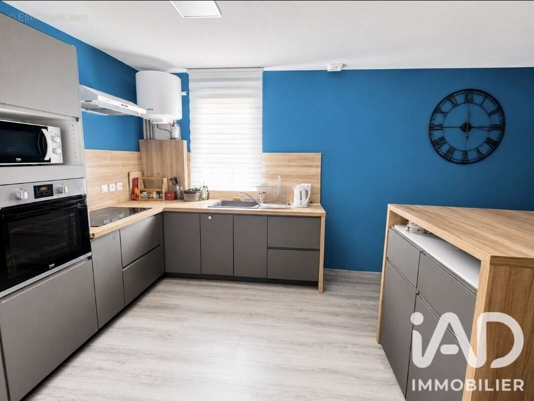 Maison 137 m² à Flaugeac  - photo 4