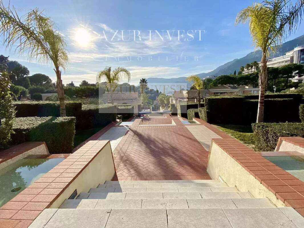 Appartement à ROQUEBRUNE-CAP-MARTIN