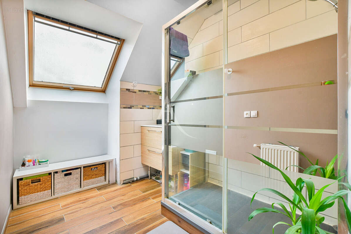 Maison à EVRY-GREGY-SUR-YERRE