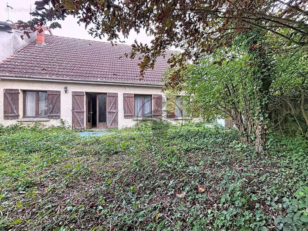 Maison à SAINT-QUENTIN