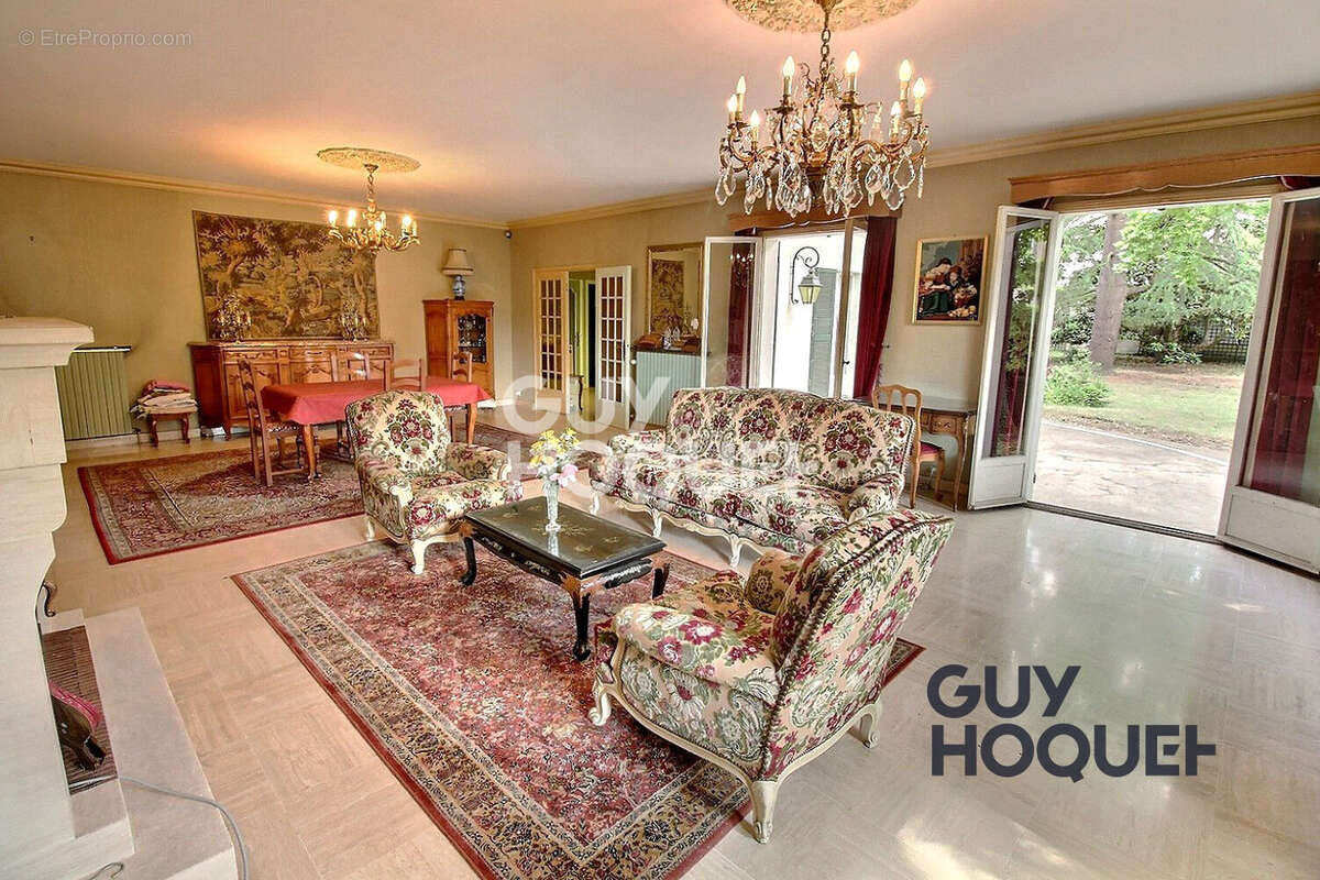 Maison à LIMEIL-BREVANNES