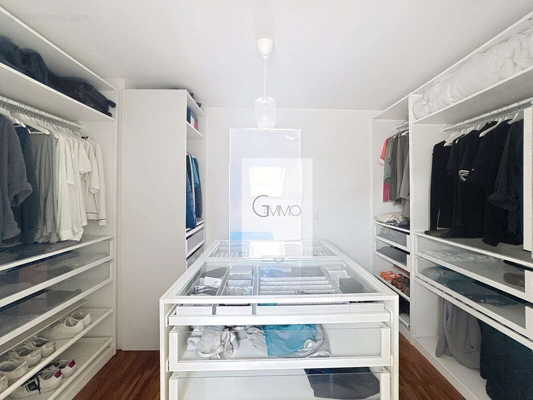 Maison à L'HAY-LES-ROSES