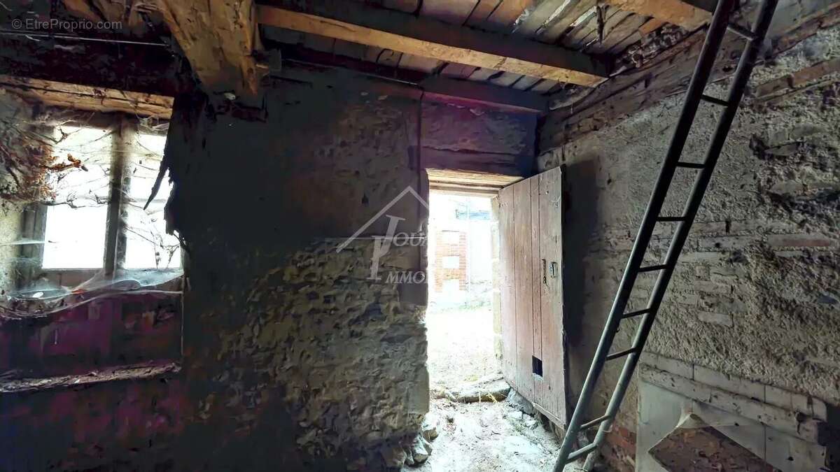 Maison à SAINT-MENOUX