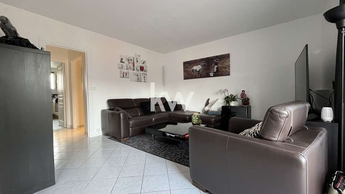 Appartement à SAINT-FARGEAU-PONTHIERRY