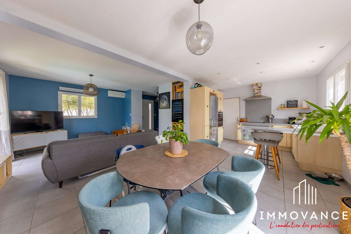 Maison à VENDARGUES