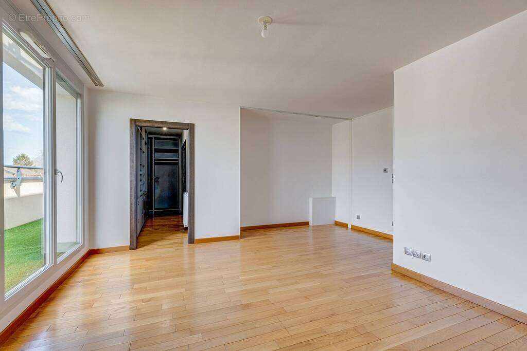 Appartement à ORNEX