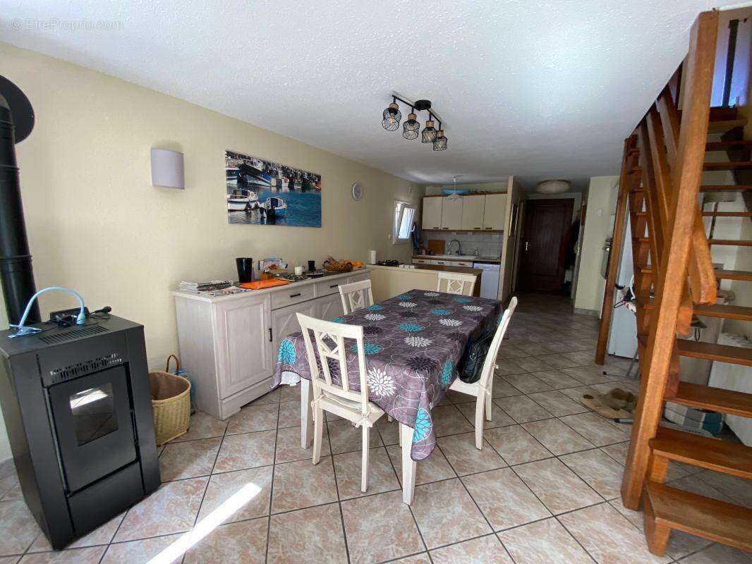 Maison à PLOUGONVELIN