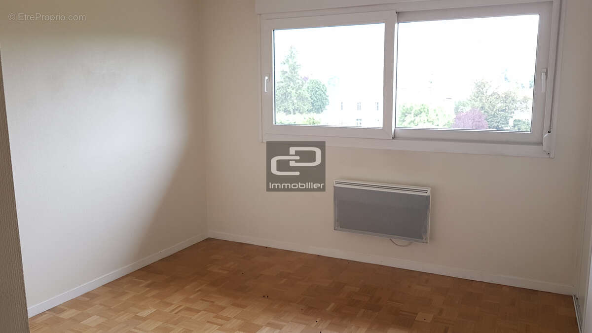Appartement à COUZON-AU-MONT-D'OR