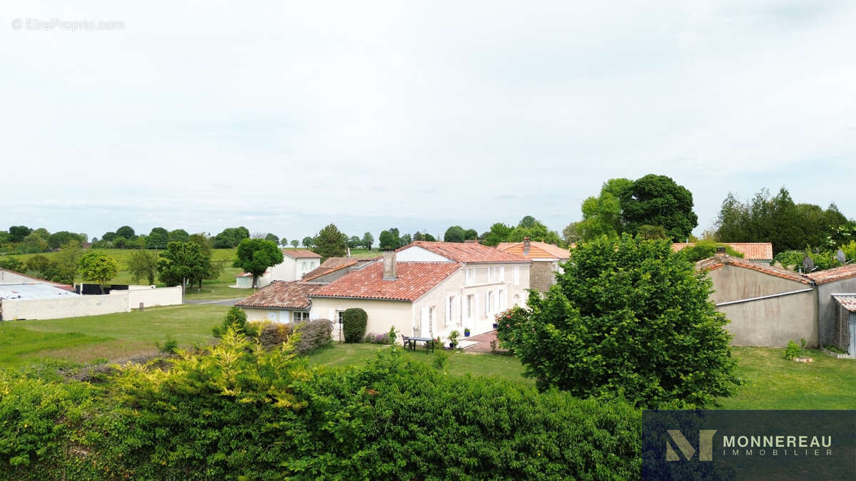 Maison à SAINT-EUGENE