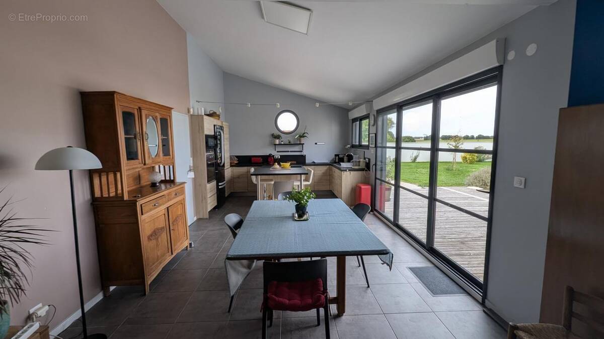 Maison à SAINT-CHRISTOPHE