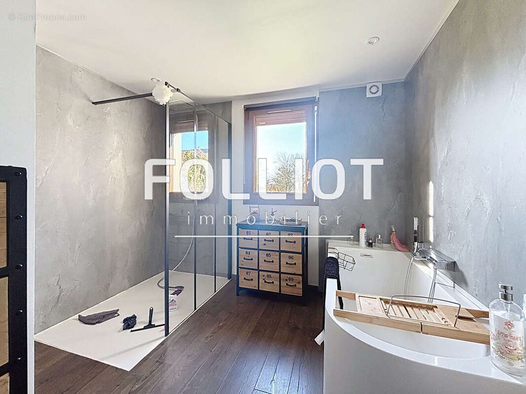 Maison à TORIGNI-SUR-VIRE