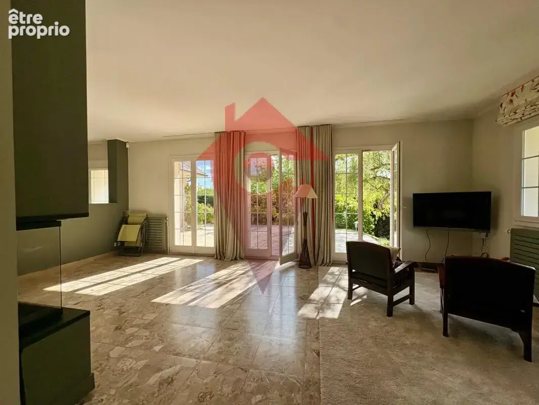 maison familiale entièrement rénovée de225m 2 - 5 chambres- - photo 6