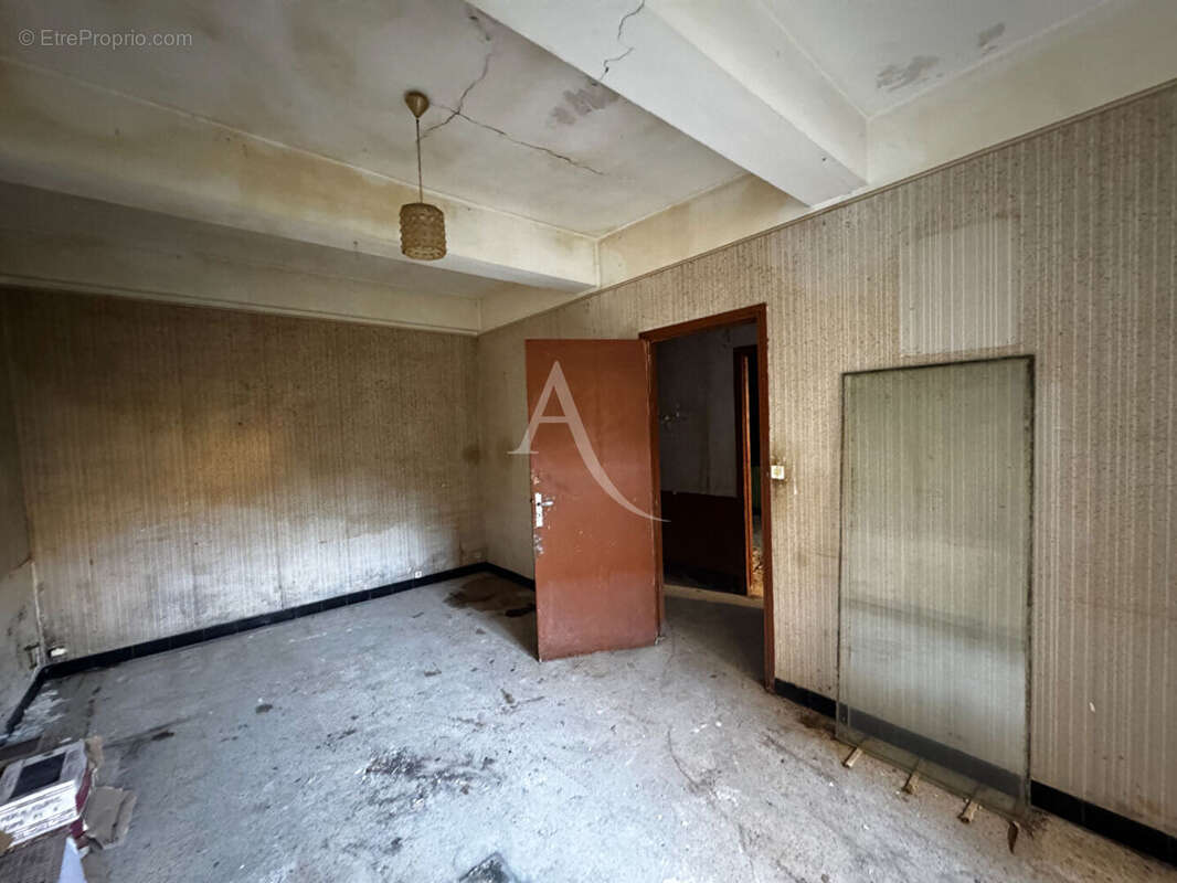 Maison à LEZIGNAN-CORBIERES