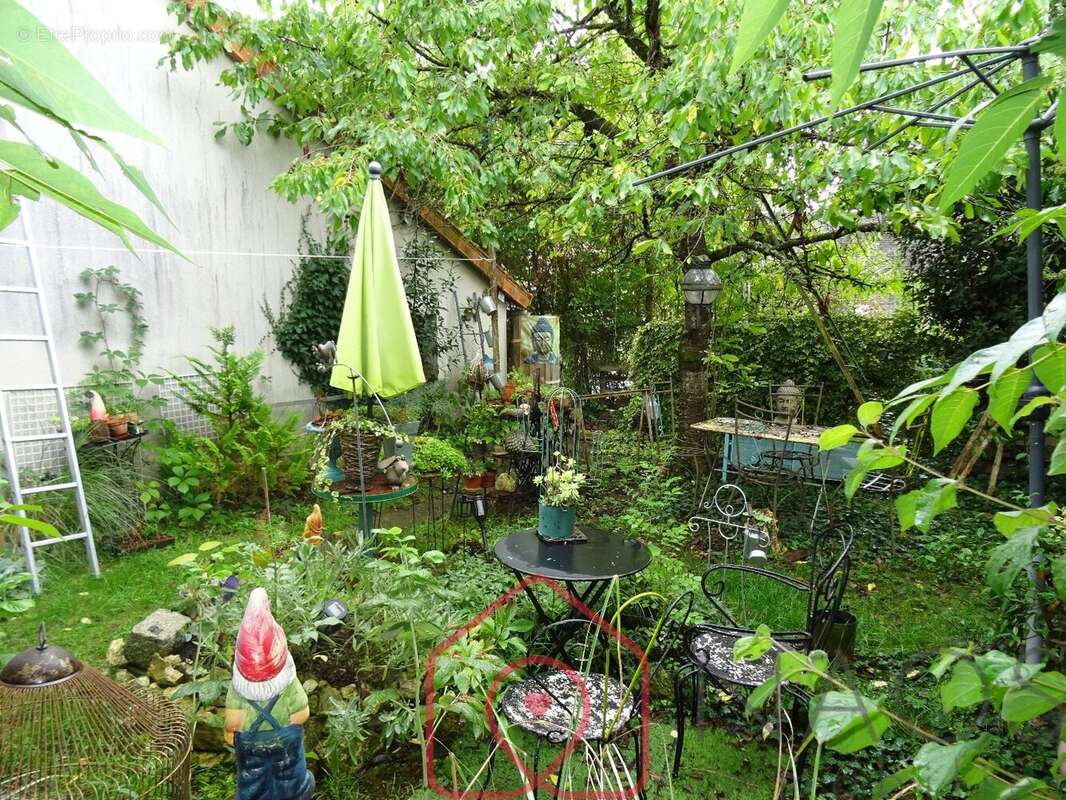 Maison à SAINT-DOULCHARD