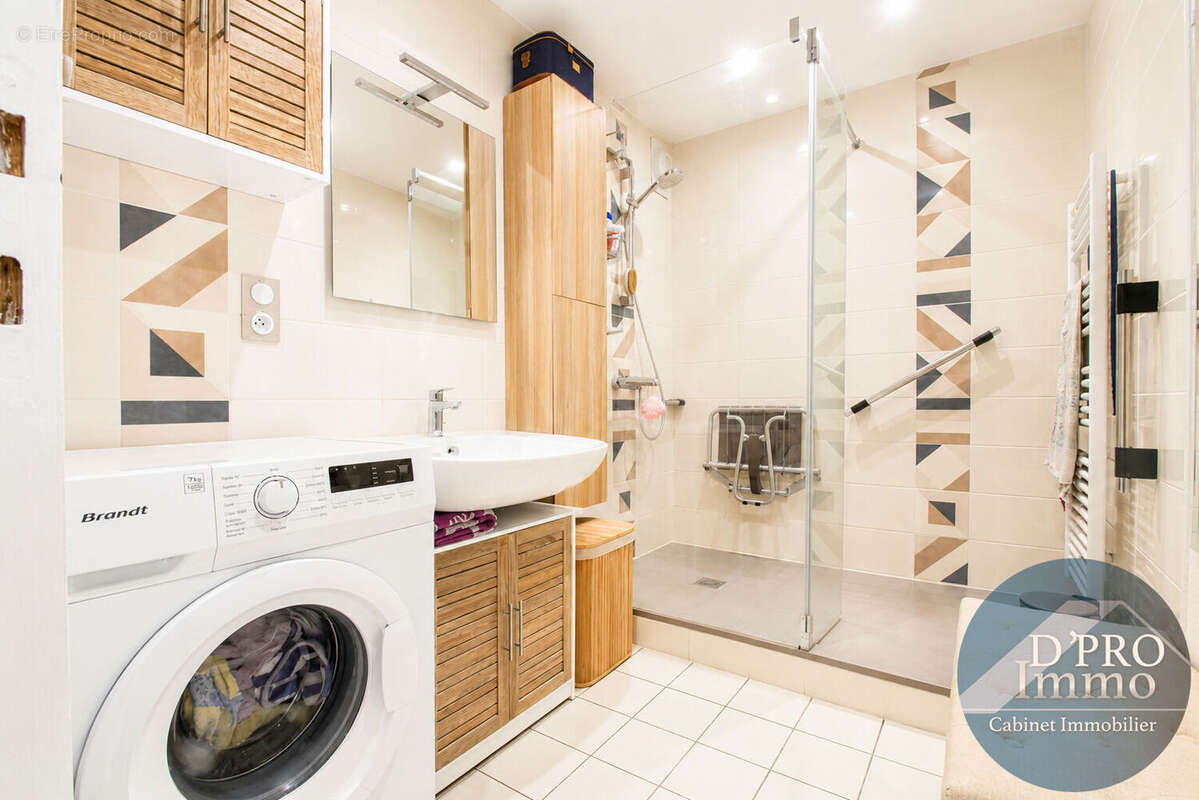 Appartement à SAINT-SEBASTIEN-SUR-LOIRE