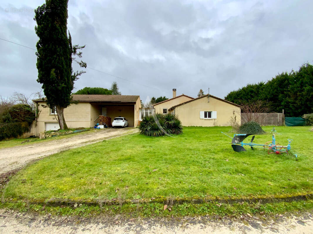 Maison à SAINTE-COLOMBE