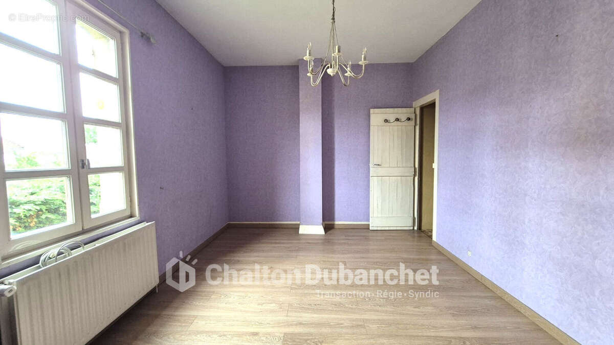 Maison à SAINT-ROMAIN-LE-PUY