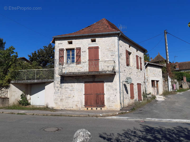Maison à LIMOGNE-EN-QUERCY