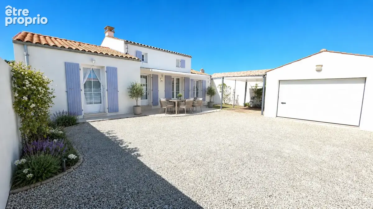 Maison à LA BREE-LES-BAINS