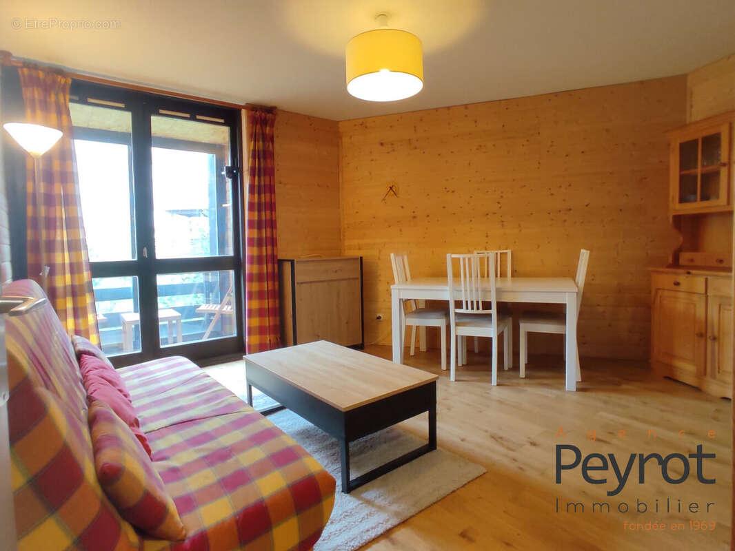 Appartement à LES ANGLES
