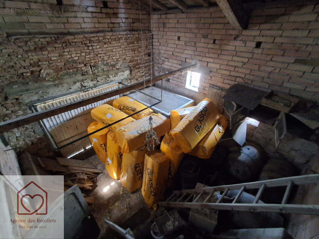 Maison et dépendance à révoner - photo 8