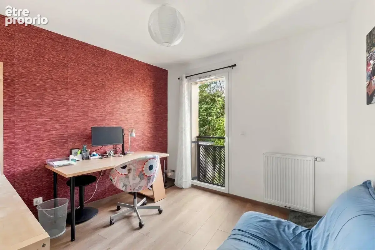 Appartement T4 situé à Annecy - avec balcon plein sud et box - photo 7