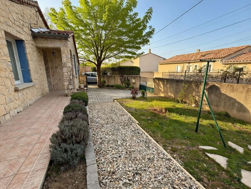 Maison à VAISON-LA-ROMAINE