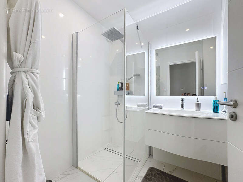 Appartement à PREVESSIN-MOENS