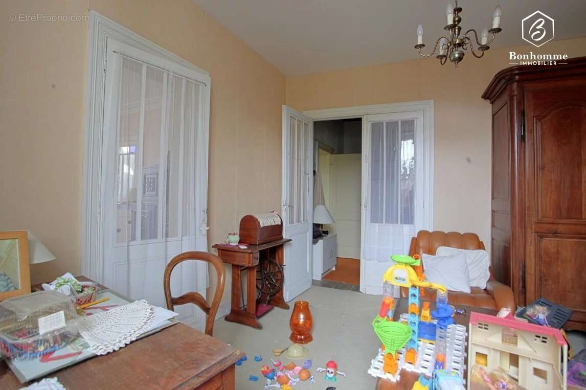 Maison à VILLENAVE-DE-RIONS