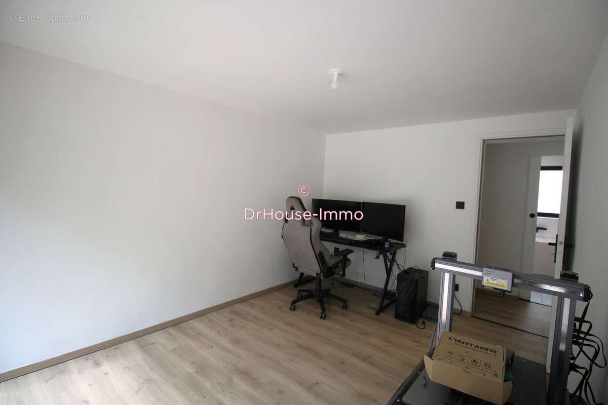 Maison 185 m² à Carignan-De-Bordeaux  - photo 42