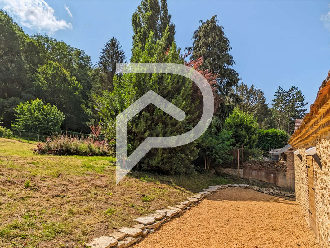 Maison à SAINTE-GENEVIEVE