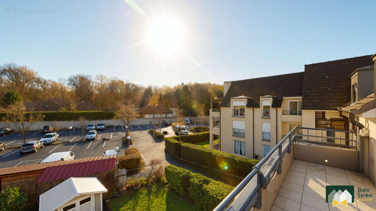 Appartement à LEVES