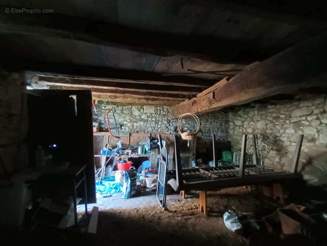 Maison à CHATEAU-L'EVEQUE