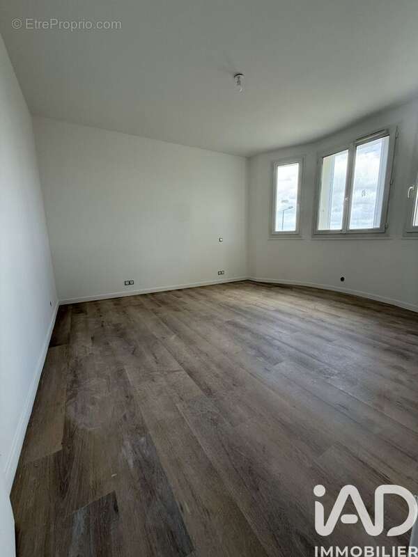 Photo 9 - Appartement à HOUILLES