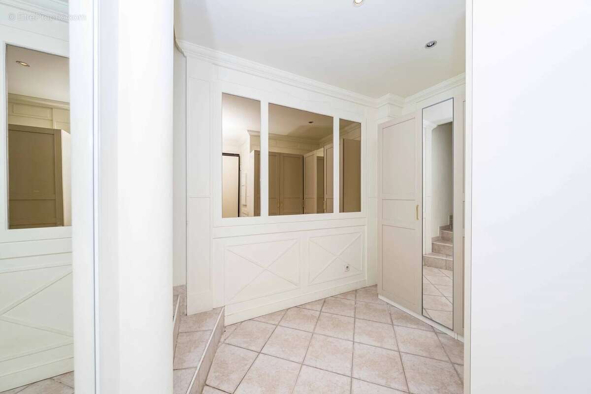 Appartement à BEAULIEU-SUR-MER