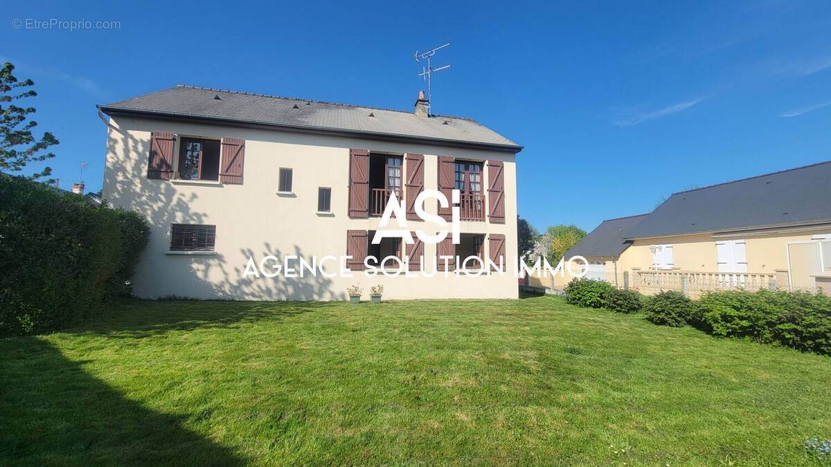 Maison à SILLE-LE-GUILLAUME