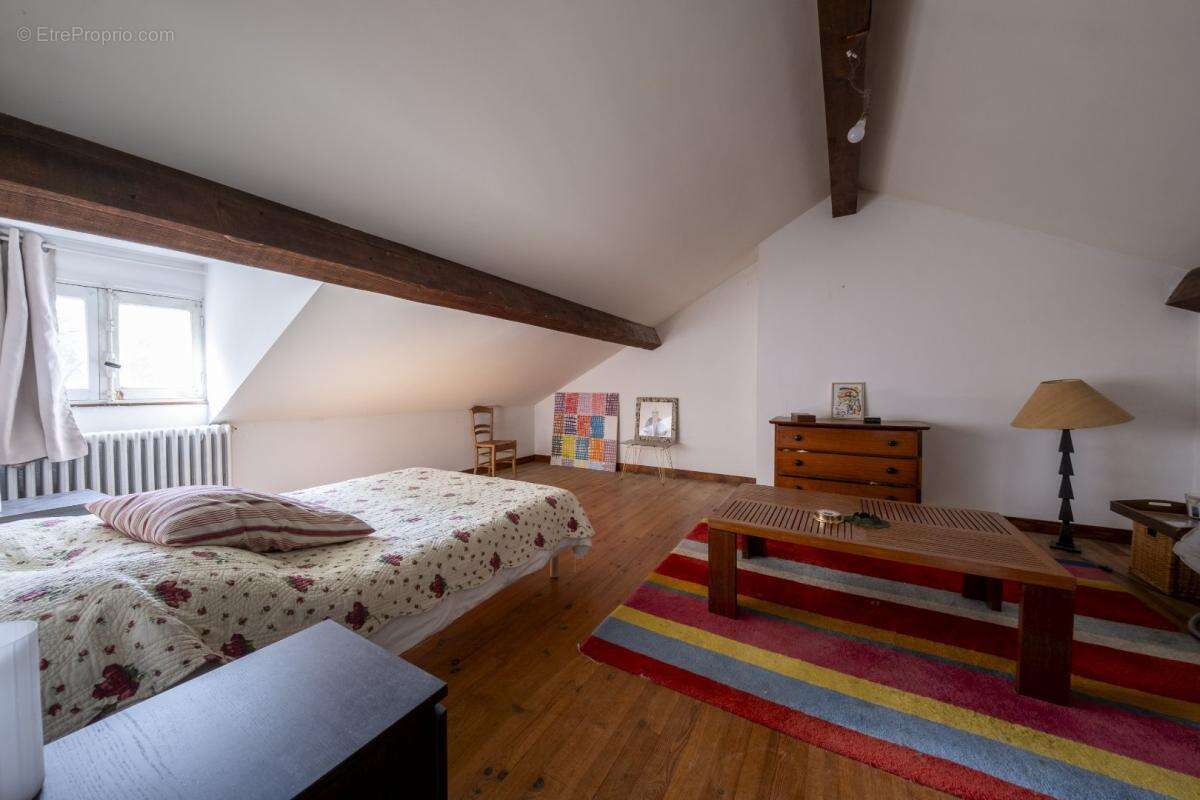 Maison à VILLENEUVE-D'OLMES