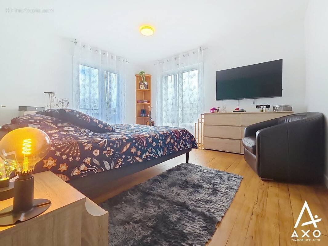 Maison à SAINT-PIERRE-DU-MONT