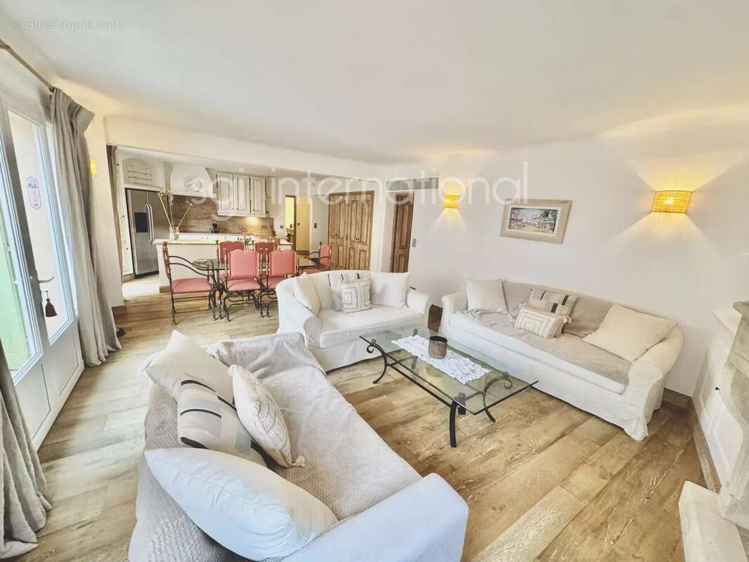 Appartement à SAINT-TROPEZ