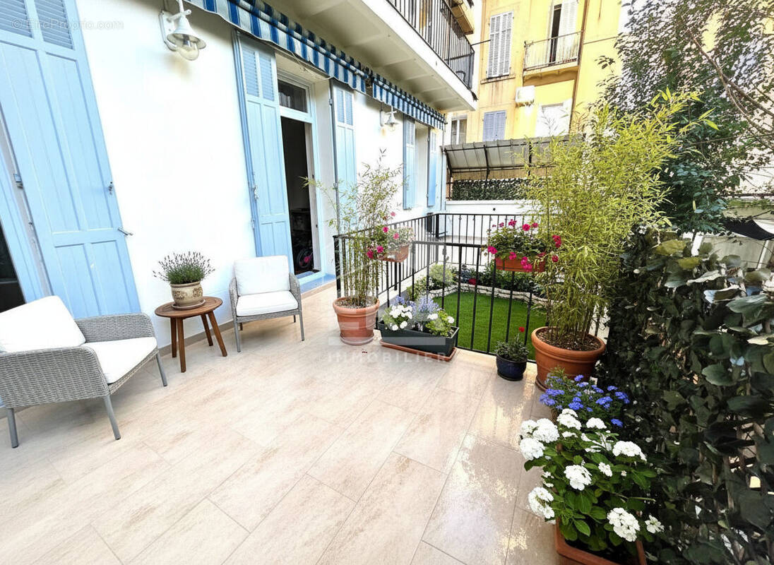 Appartement à MARSEILLE-5E