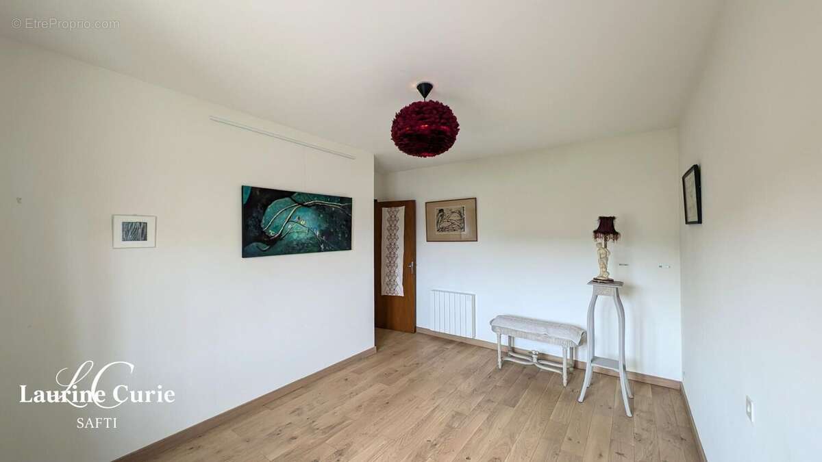 Maison 155 m² à Millau  - photo 9