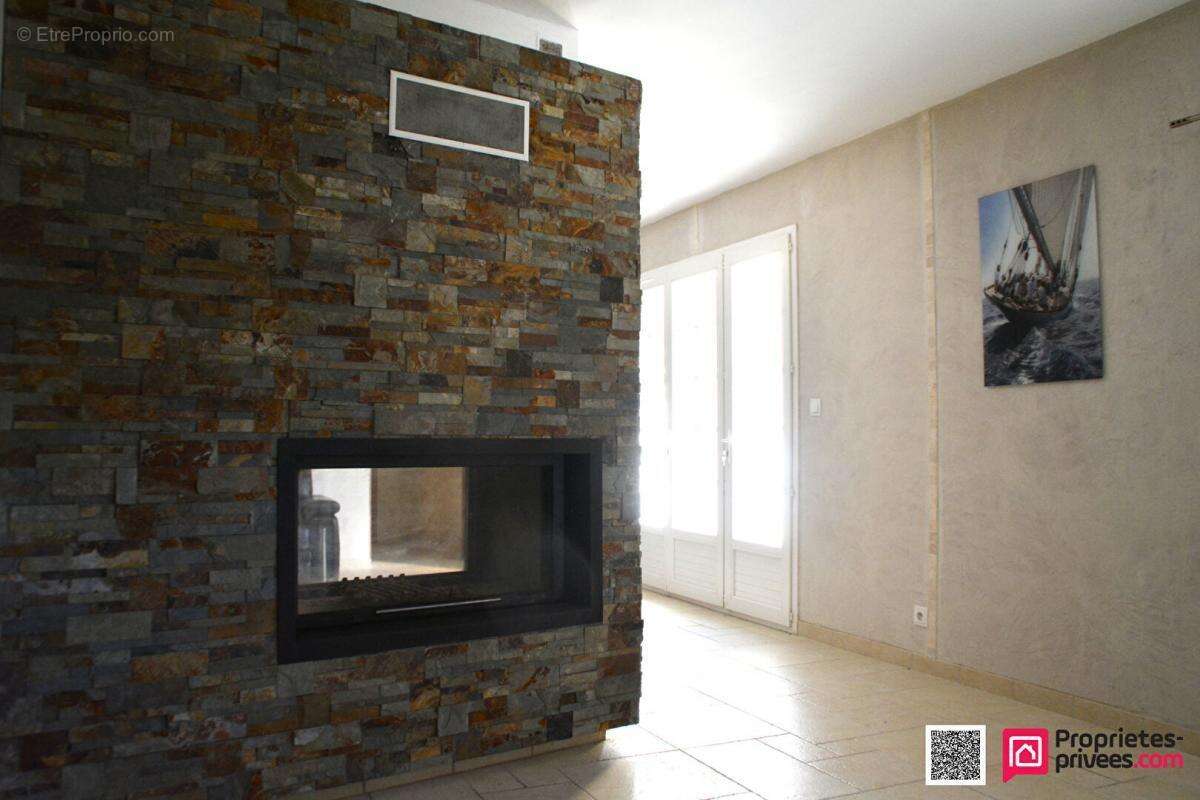 Maison à BESSE-SUR-ISSOLE