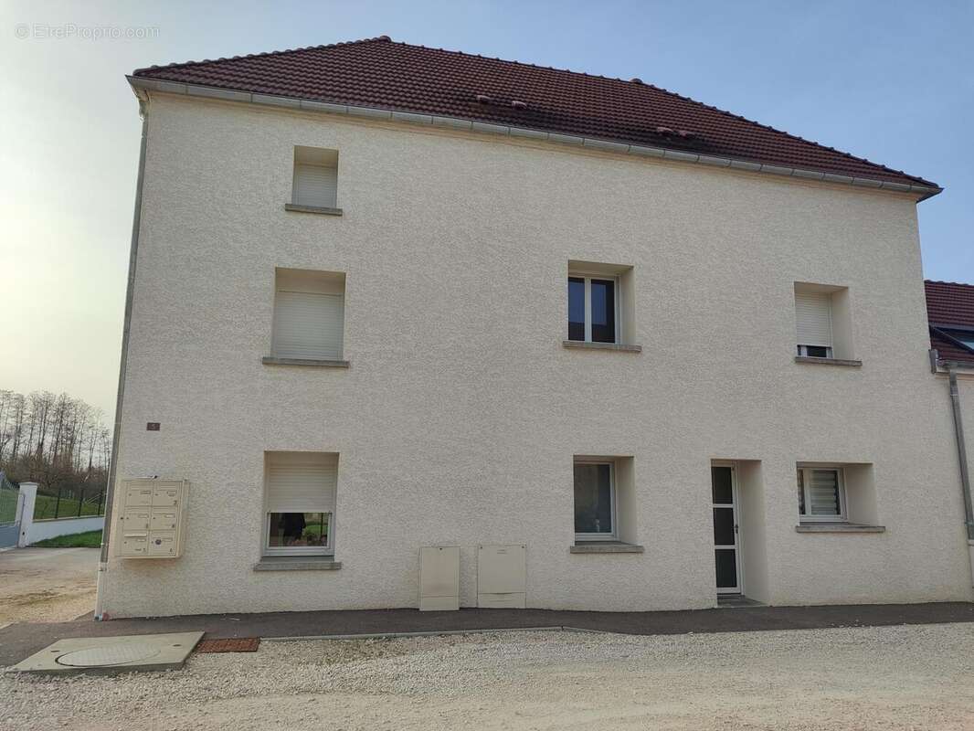 Photo 8 - Appartement à AUXONNE