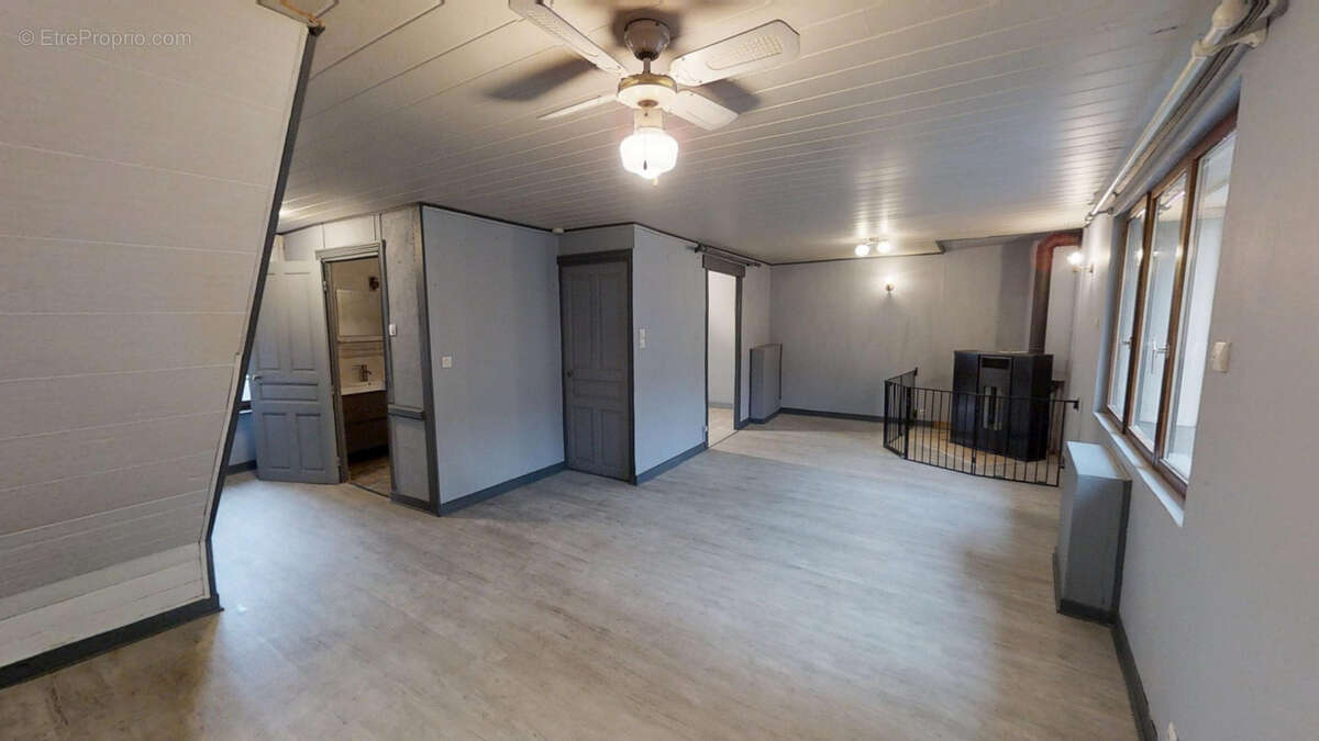 Maison à SAINTE-FLORINE