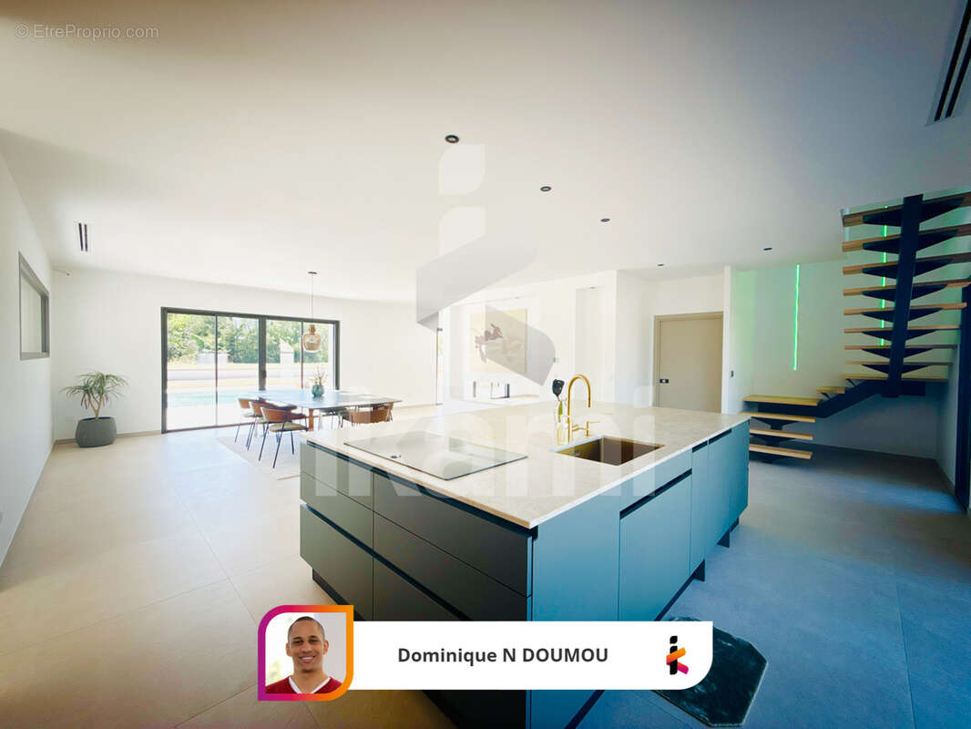 Maison à ROMANS-SUR-ISERE